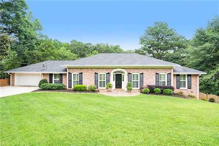 4719 Tall Pines Dr NW Atlanta, GA 30327