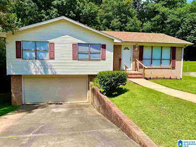 712 2nd Place Pleasant Grove, AL 35127