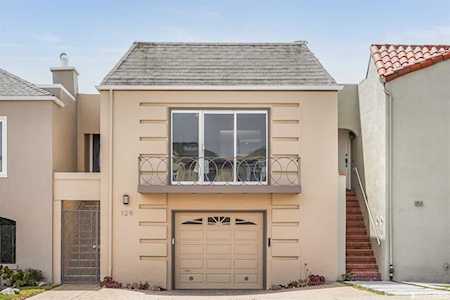 129 Meadowbrook Drive San Francisco, CA 94132