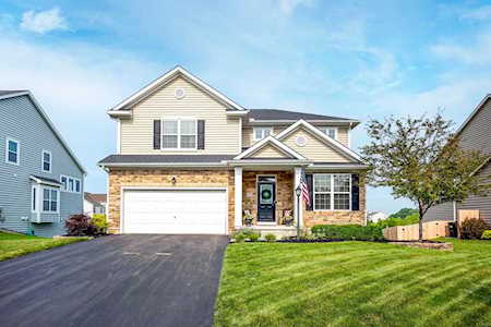 111 Roundwood Court Pickerington, OH 43147
