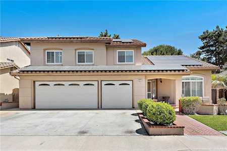 27 Grandbriar Aliso Viejo, CA 92656