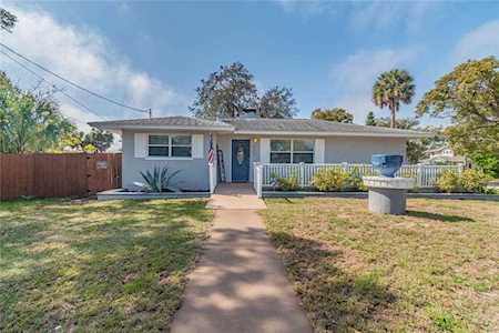 727 Omaha St Palm Harbor, FL 34683