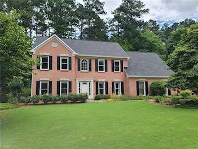 1746 Tisbury Dr NW Kennesaw, GA 30152