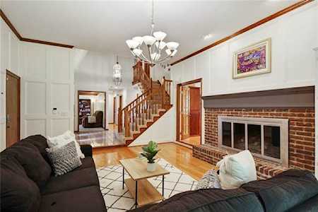 8208 W 100th Terrace Overland Park, KS 66212