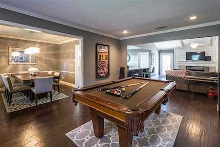 10718 Chevy Chase Dr Houston, TX 77042