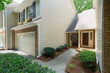 2908 Woodruff Dr SE Smyrna, GA 30080