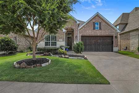 2833 Piersall Drive Mckinney, TX 75072