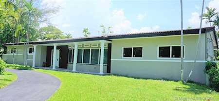 14600 S Spur Dr Miami, FL 33161