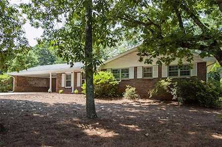 5603 Crestwood Dr Stone Mountain, GA 30087