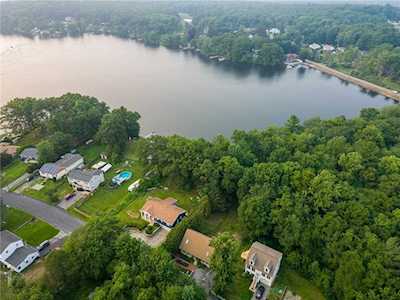 15 Shore Dr Johnston, RI 02919