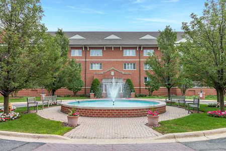460 S Northwest Hwy #411 Park Ridge, IL 60068