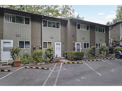 5234 SW 42nd Ave Portland, OR 97221