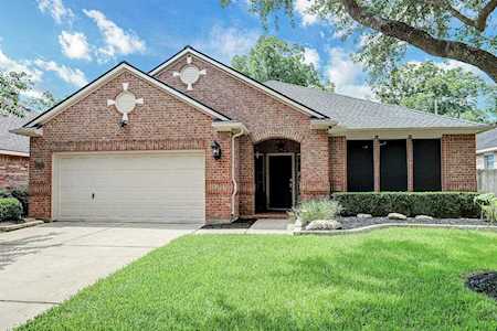 2527 Old River Lane Richmond, TX 77406
