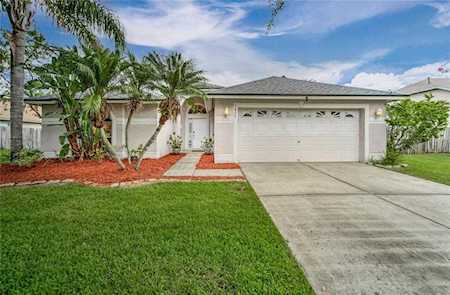 1425 New Britain Dr Brandon, FL 33511