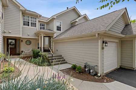 215 W Hamilton Dr #215 Palatine, IL 60067