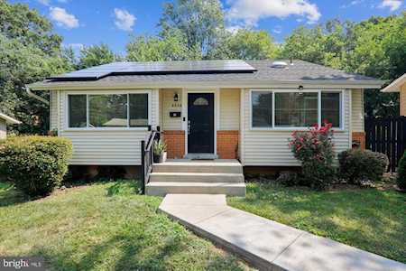 6906 Valley Park Rd Capitol Heights, MD 20743
