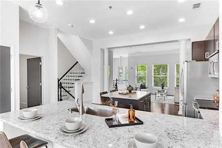 745 Fountainhead Ln NE #114 Atlanta, GA 30324