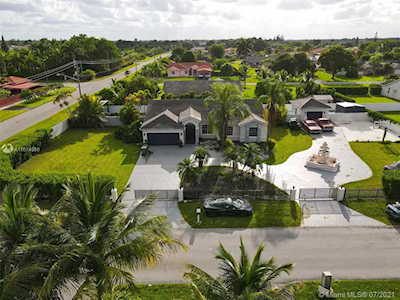1540 NW 15th Ave Homestead, FL 33030