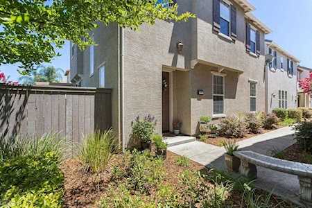 164 Talmont Circle Roseville, CA 95678