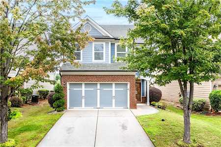 2071 Lily Valley Dr Lawrenceville, GA 30045