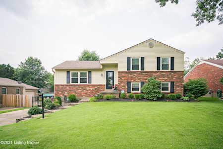 8006 Cortland Dr Louisville, KY 40228