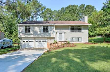 205 Roswell Farms Dr Roswell, GA 30075