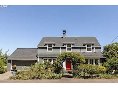 7908 SW 5th Ave Portland, OR 97219