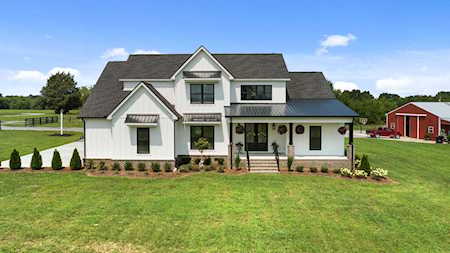 4590 Christiana Hoovers Gap Rd Christiana, TN 37037