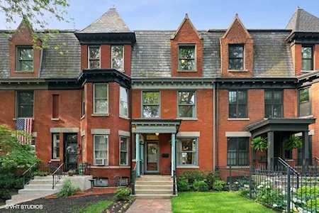 1833 W Eddy St Chicago, IL 60657