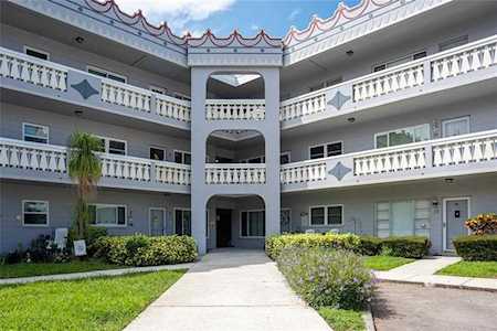 2295 Americus Blvd E #31 Clearwater, FL 33763