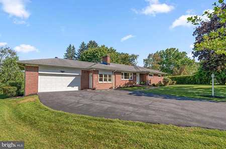 9071 Dunloggin Rd Ellicott City, MD 21042