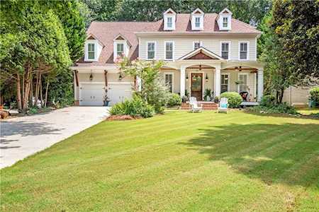 124 Rivercrest Ln Suwanee, GA 30024