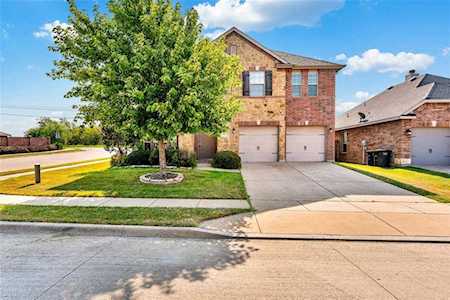 8868 Noontide Drive Fort Worth, TX 76179