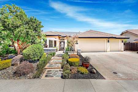 308 Morecombe Court Roseville, CA 95747