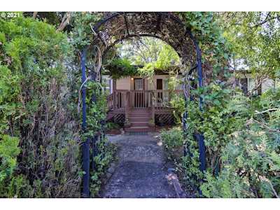 16812 SE 1st St #65 Vancouver, WA 98684