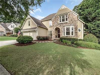 3030 Woodvale Ct Johns Creek, GA 30022