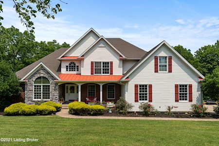 30 Braxton Ct Simpsonville, KY 40067