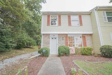 102 Lake Forest Ct Nashville, TN 37217