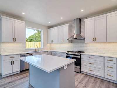 316 Horsethief TRL Manchaca, TX 78652