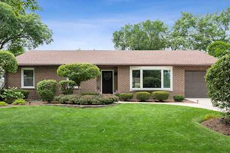 1836 N Fernandez Ave Arlington Heights, IL 60004