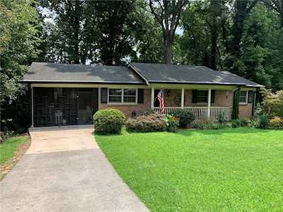 1084 Mountain View Dr Marietta, GA 30062