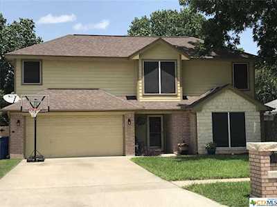 1910 Indian Camp Trl Copperas Cove, TX 76522