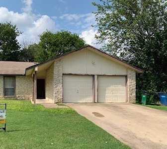 2108 Lampwick CIR Austin, TX 78727