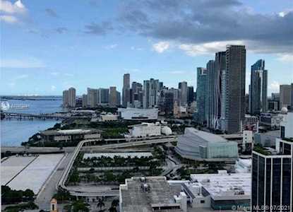 1750 N Bayshore Dr #4212 Miami, FL 33132
