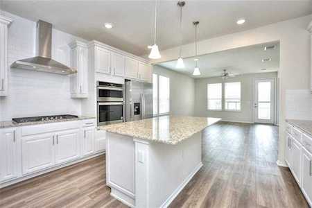 212 Yorktown ST Georgetown, TX 78633