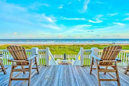 2344 Trinidad Dr Crystal Beach, TX 77650