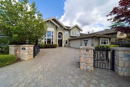 7551 Malahat Avenue Richmond, BC V7A 4H1