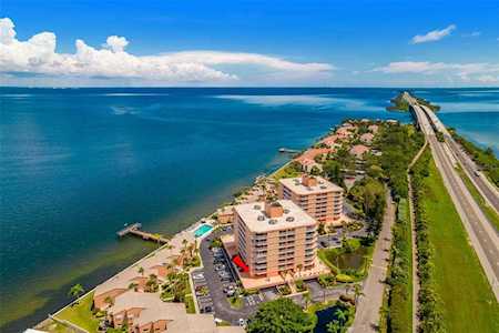 7430 Sunshine Skyway Ln S #201 St. Petersburg, FL 33711