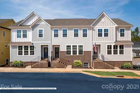 608 Amalfi Dr Davidson, NC 28036