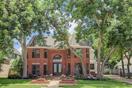 1207 Plantation Dr Richmond, TX 77406